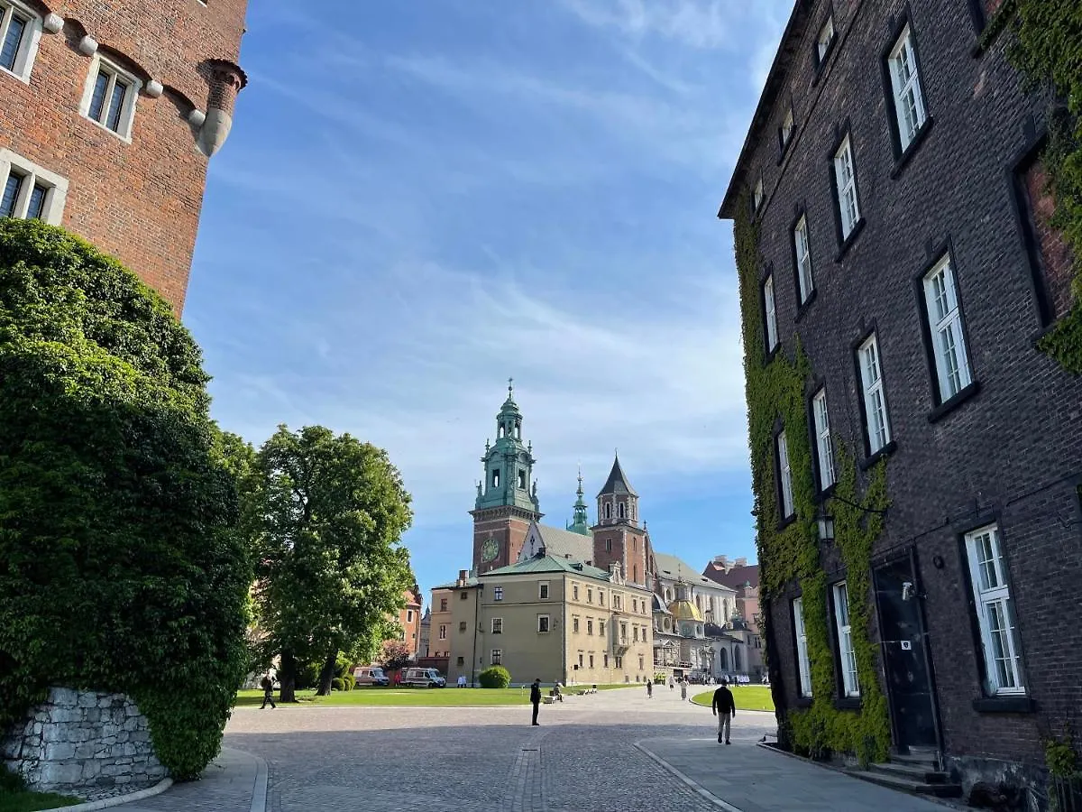 Secret Garden Krakow - Wonderful City Centre Apartment - Ground Floor - Quiet Location